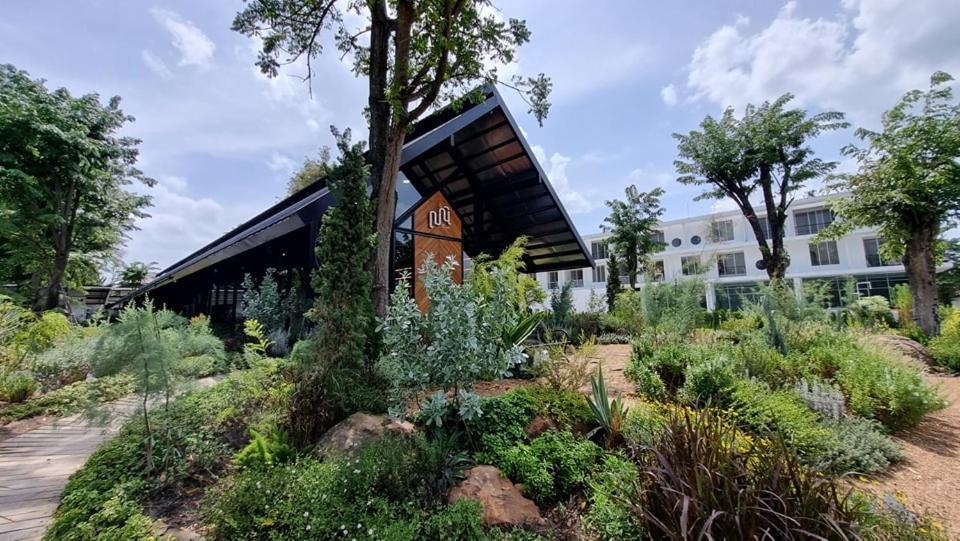Punn Hotel Korat Накхонратчасима Экстерьер фото
